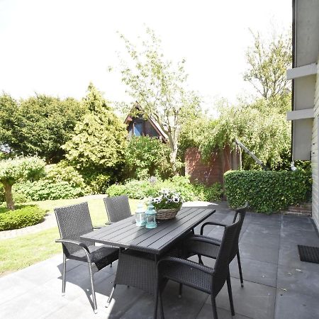 Balmy Holiday Home In Tuitjenhorn With Fenced Garden מראה חיצוני תמונה
